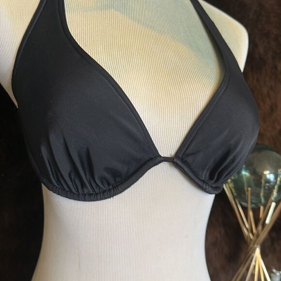 Victoria’s Secret bikini top 34C (UB) - Picture 2 of 6